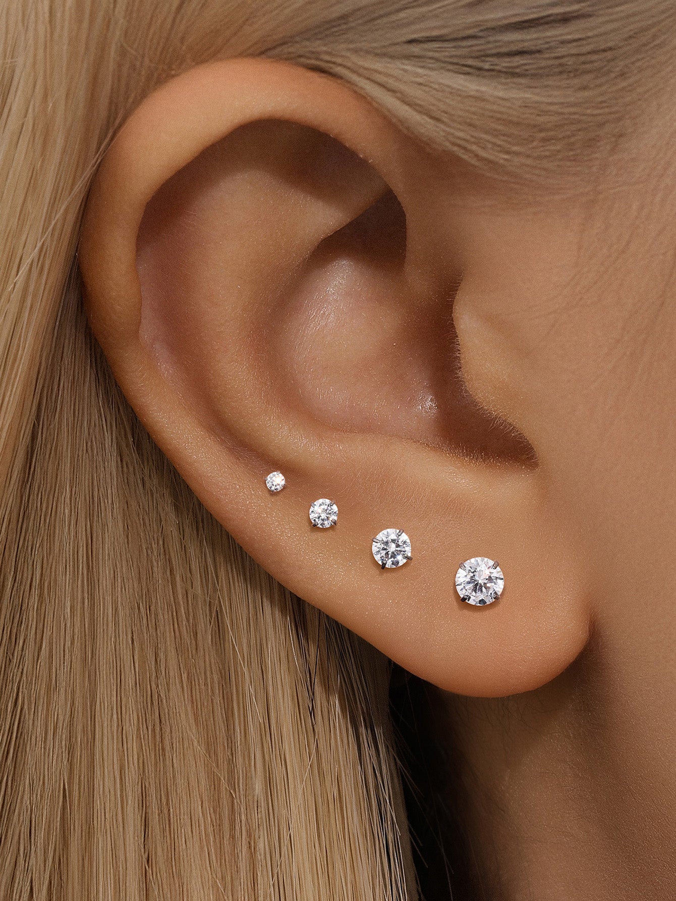 G23 Titan Hypoallergener Glänzender Ohrpiercing-Stecker