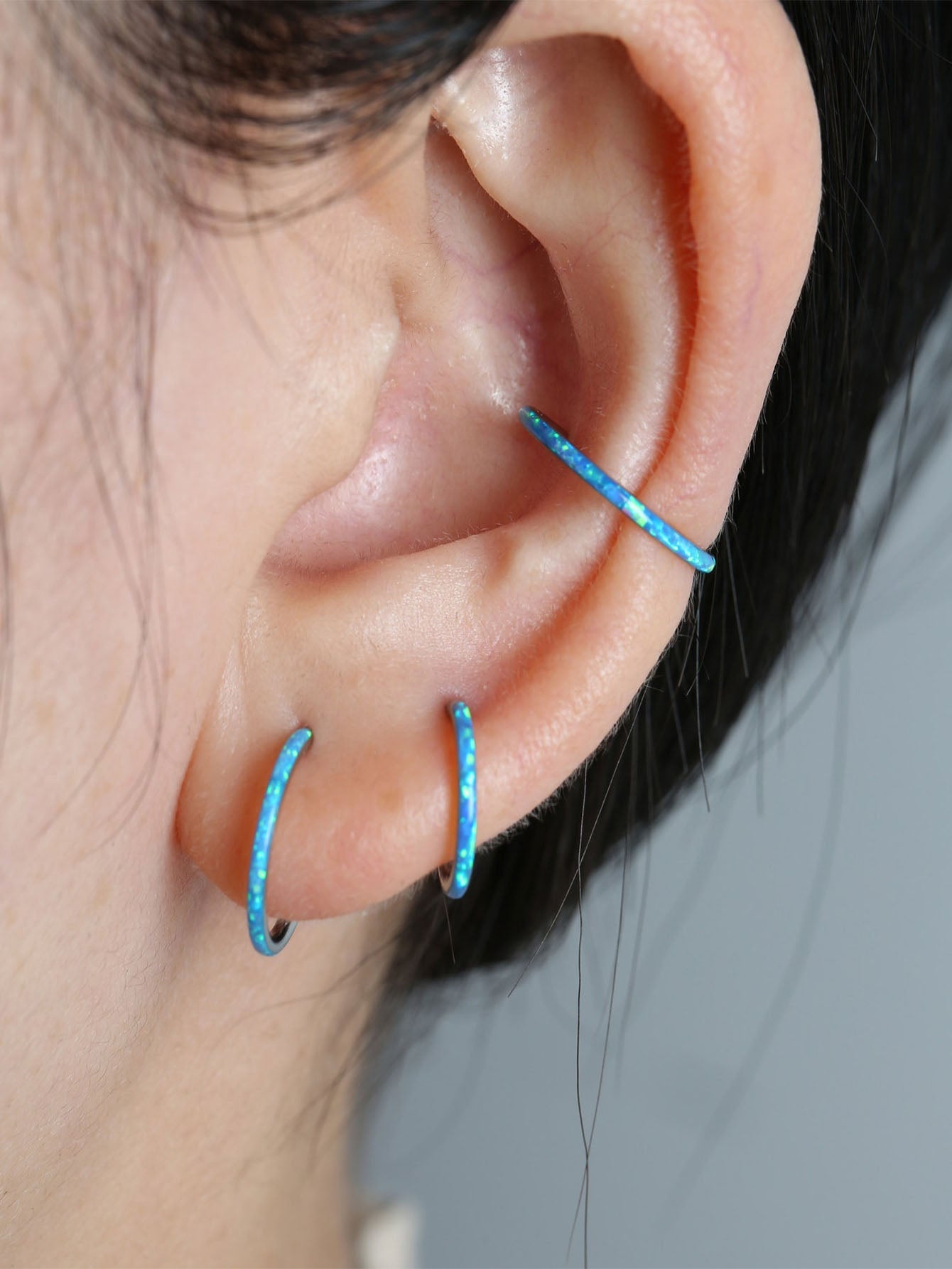 G23 Titanium Wasserdichte Blaue Opal Hängelänge – Vielseitiges Ohrring- & Nasenring