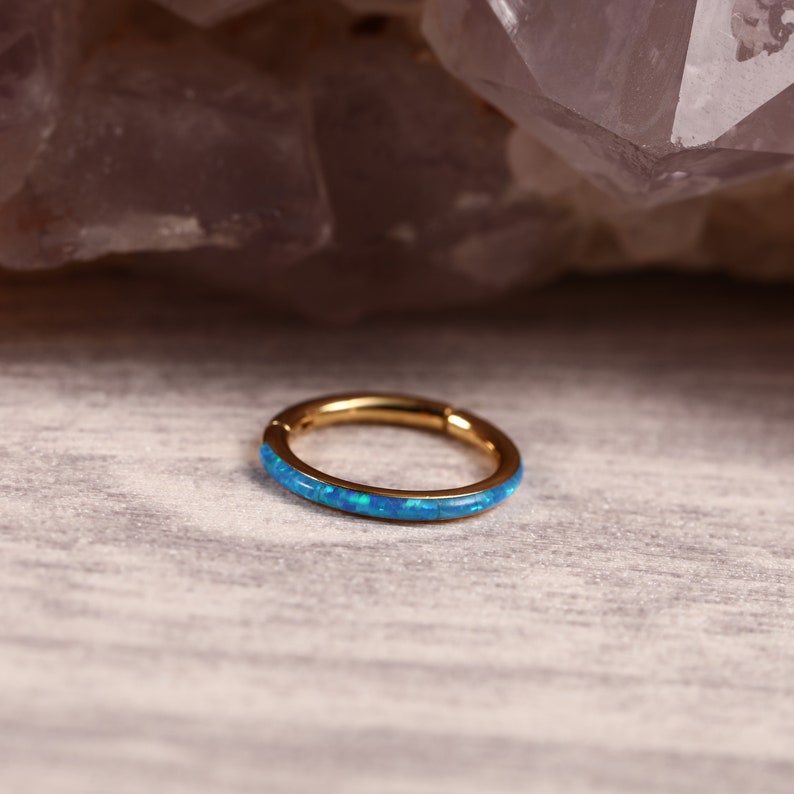 G23 Titanium Wasserdichte Blaue Opal Hängelänge – Vielseitiges Ohrring- & Nasenring