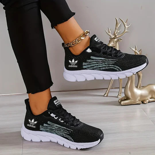[Kaufe 1, Erhalte 2] Sportschuhe Аdіdаѕ SwiftMotion Damen-Sneaker – Original & Exklusiv